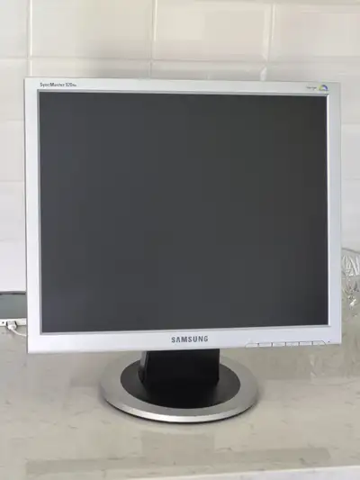 SAMSUNG  19" SYNCMASTER MONITOR, View more