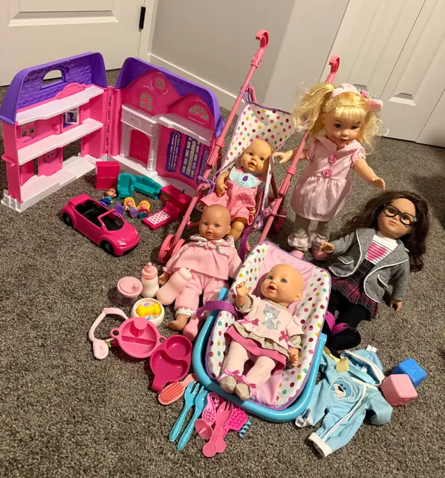 Dollhouse and Assorted Doll Playset in Multi-item in Edmonton - Image 2