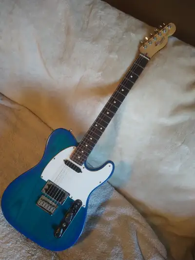 1993 American made tele. Lace sensor pickups Humbucker is a red print with splitter switch Single co...