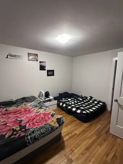 Master Bedroom for rent - 1st August