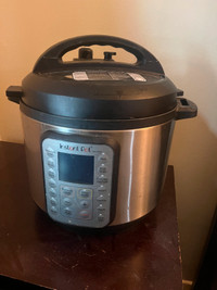 Instant pot for sale $40