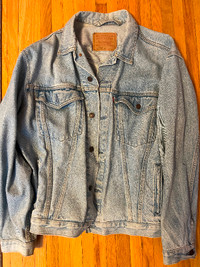 Levi’s Vintage Denim Jacket Size Large