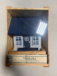 Muskoka Handmade wooden Bird House large size NEW