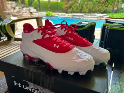 Under Armour Leadoff Low RM 3.0 Baseball Cleats – Men’s Size 8, View more