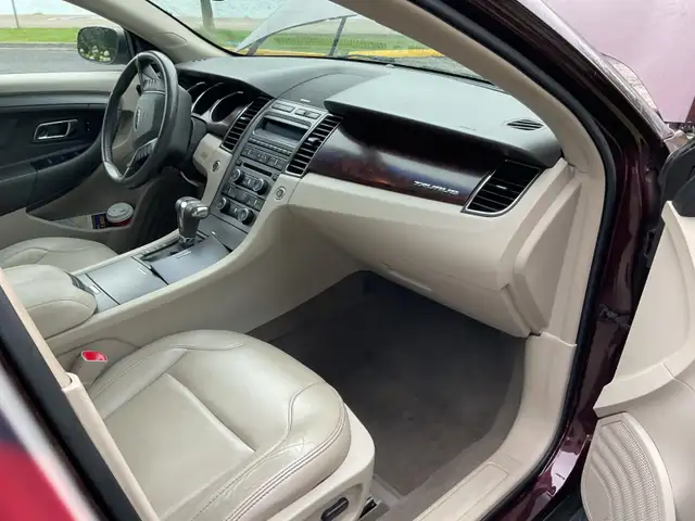 2011. Ford. Taurus.   Certified545693729638983687