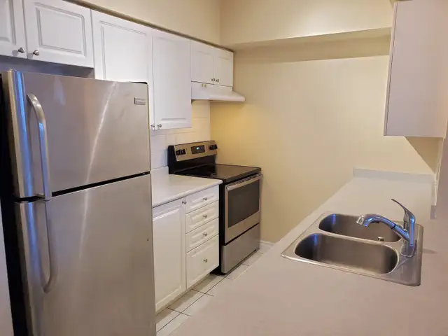 2 bedroom 2 bath Condo for lease in Mississauga, utilities incl. in Long Term Rentals in Oakville / Halton Region - Image 6