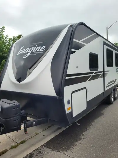 Brakes serviced, tires inspected and bearings repacked July 2025. Upgraded theater seating, and matt...