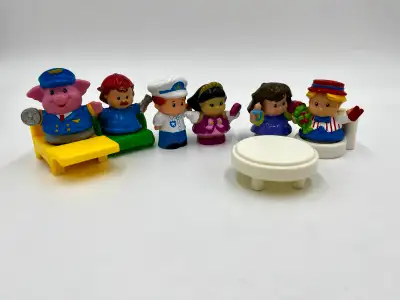 Fisher Price Mixed Little People Lot of 6 6 little people figures and furniture. Clean and in excell...