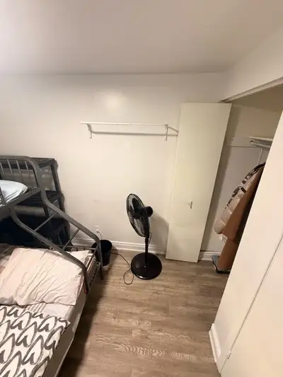 Private Bedroom for Rent – Ideal for Student or Working Professional Available: August 1, 2026 Looki...