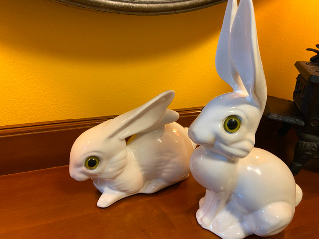 Vintage Canadian Pottery Bunnies Rabbits White Big Green Eyes in Arts & Collectibles in Oshawa / Durham Region