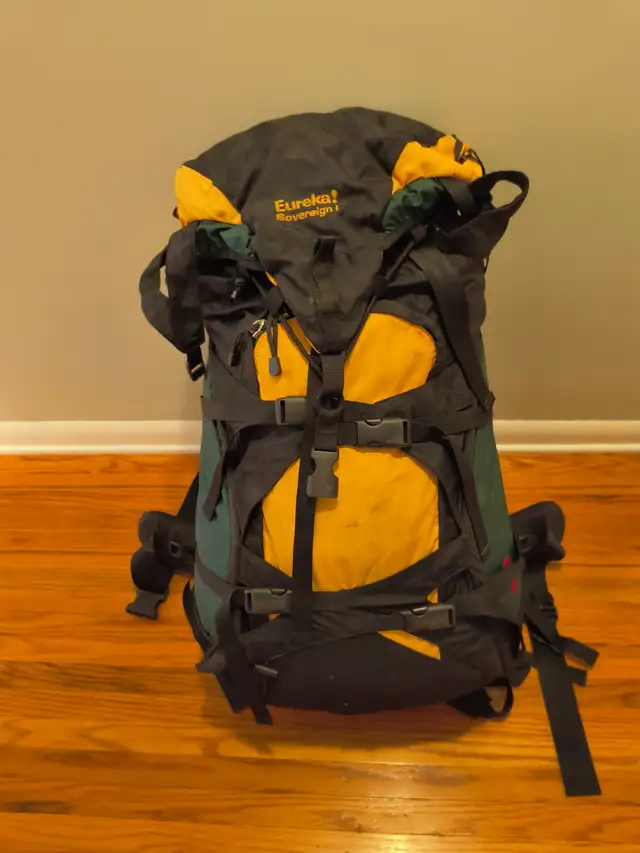 Assorted Camping Gear in Fishing, Camping & Outdoors in Sarnia - Image 8