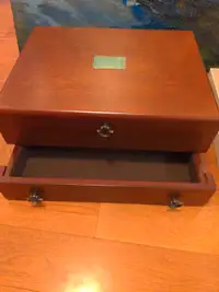 Cutlery chest