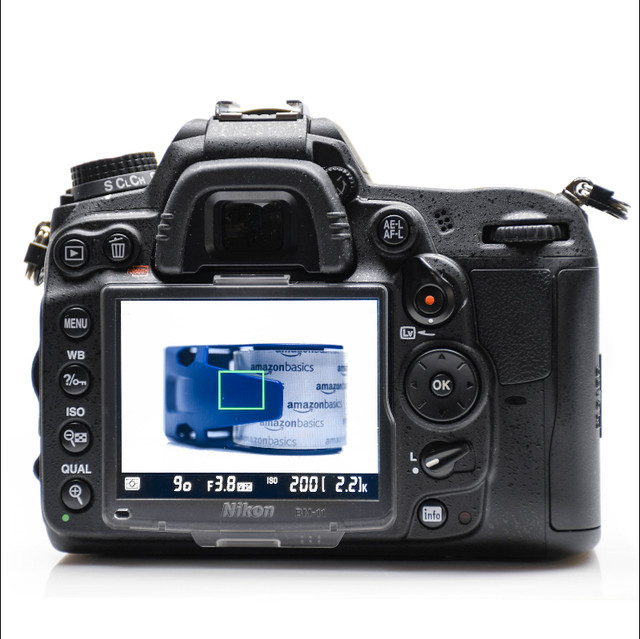 Nikon D7000 SLR Digital Camera (Body Only) Low Shutter Count in Cameras & Camcorders in City of Montréal - Image 4
