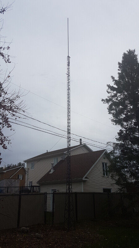 tour à antenne dans Autre  à Saguenay - Image 2