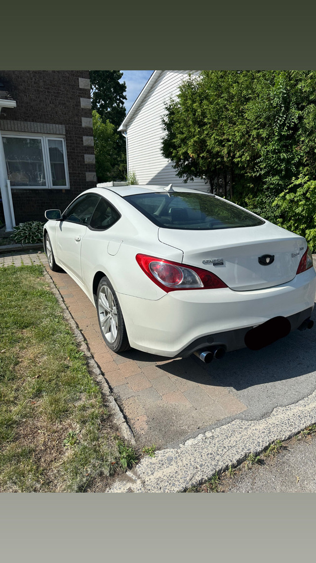 Hyundai Genesis 2.0 LT 2011 in Cars & Trucks in Gatineau - Image 3