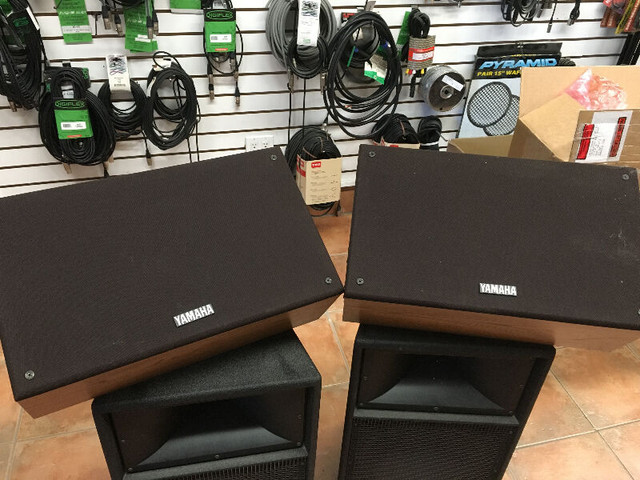 Yamaha SM10IV-OAK - 2  Way  Speakers - NEW in Speakers in Oshawa / Durham Region