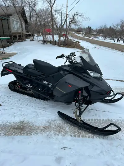 2020 Ski doo Renegade XRS 850 3200 miles Very Good Condition Dual Carbide Ski Rods Upgraded LED Ligh...