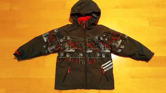 Boys spring/autumn jackets in Kids & Youth in Laval / North Shore - Image 3