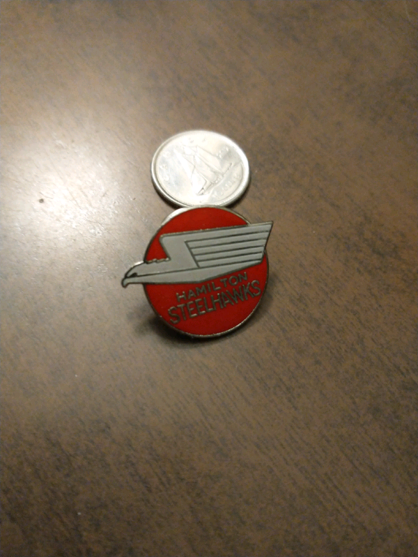 Beautiful defunct OHL Hamilton Steelhawks dated 1986 lapel pin in Arts & Collectibles in City of Toronto - Image 4