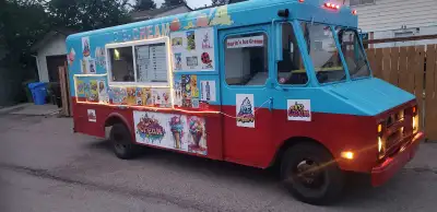 Ready to go , drives good, all included, soft serve ice cream machine, two deep freezer, one display...