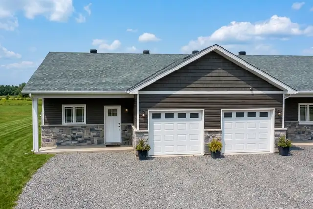 **BRAND NEW** Garden Home on Garden of Eden - Renfrew