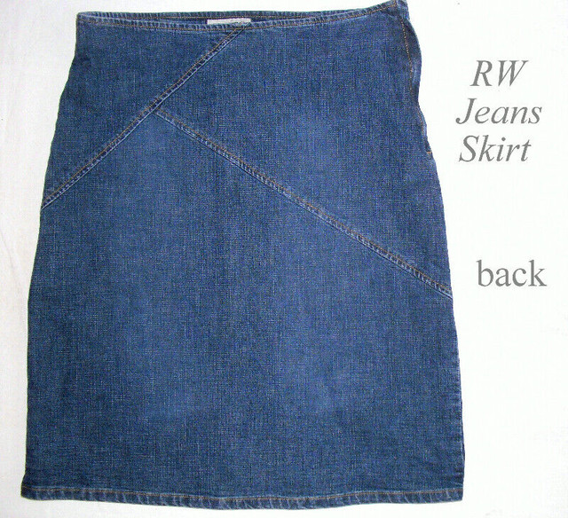 Jeans Skirts, excellent, size 9 dark blue + size  5 faded blue in Women's - Bottoms in City of Toronto - Image 3
