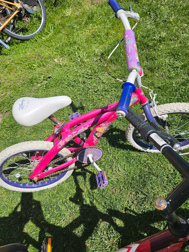 18 INCH BIKE IN EXCELLENT CONDITION READY TO GO SELLING FOR $45  in Road in Markham / York Region - Image 4