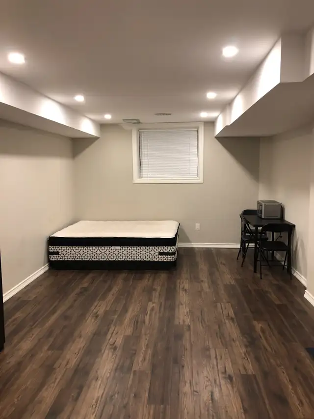 BASEMENT FOR RENT IN SCARBOROUGH FEMALE STUDENTS 500 EACH