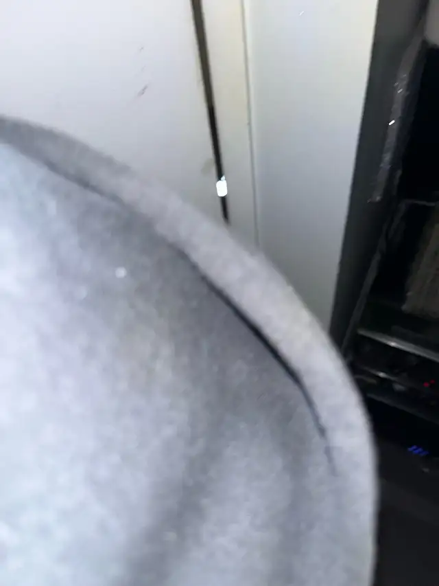 Essentials Hoodie XXL in Men's in City of Toronto - Image 5