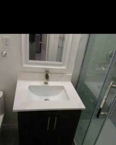 Well Maintained Bachelor Studio Basement Apartment with Kitchenette. Located near Brimely and Gully...
