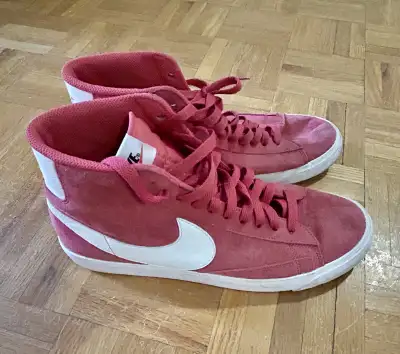 NIKE RED SUEDE BLAZER W10, View more