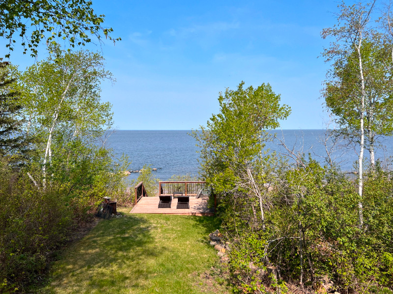 Lake Front Cottage Victoria Beach Full MONTH of JULY Rental Short