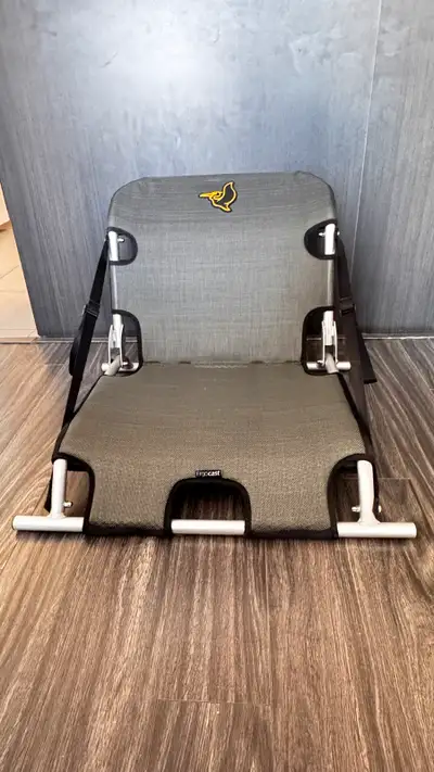 Découvrez ce banc pour paddleboard InnoCast, une option confortable et pratique pour vos aventures n...