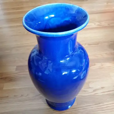 Tall blue floor vase 10$, View more