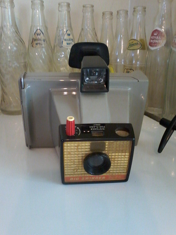 Vintage 1968=70 Polaroid camera in Cameras & Camcorders in Cambridge