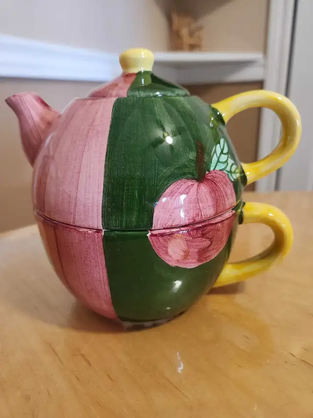 tea pot and mug