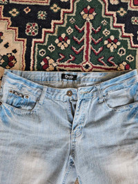 Women's Low-Rise Jeans - Size 6