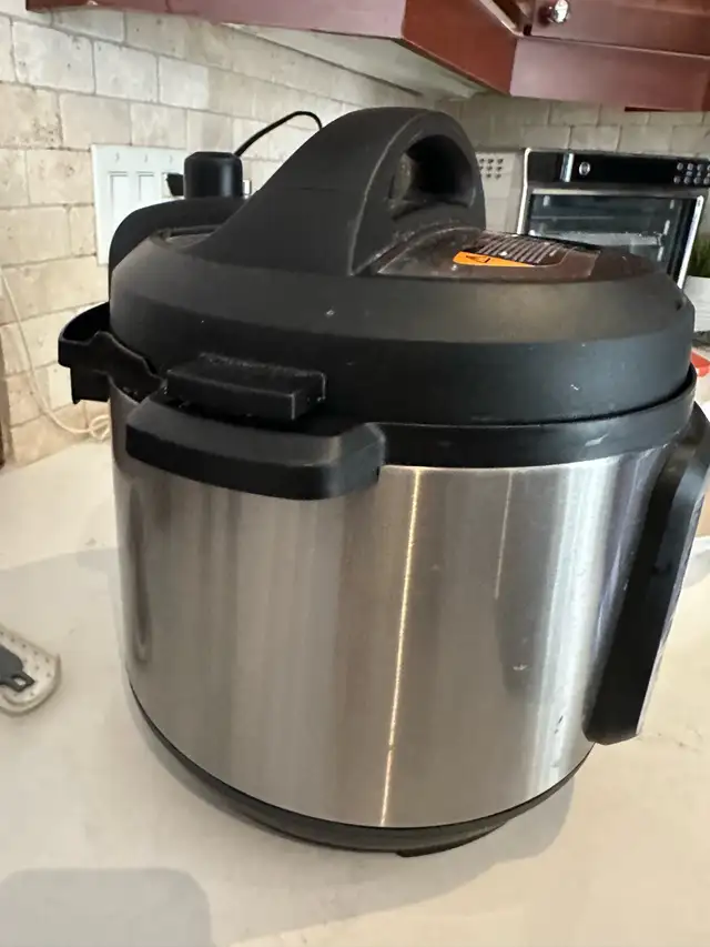 Instant Pot Duo Plus 6 Quart 9-in-1 Electric Pressure Cooker63436970855427121