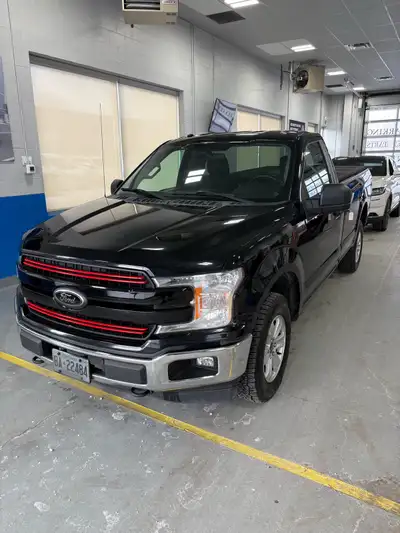 Simple truck with all the right options. Great condition, no rust or damage. Single cab, 8ft bed wit...