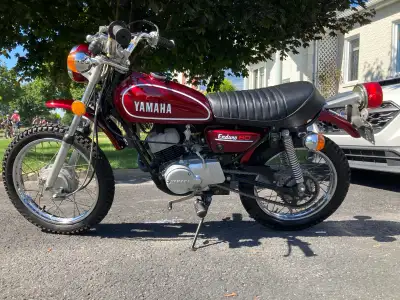 Occasion rare! Superbe Yamaha GT80 1974 très bien restaurée avec papiers affichant moins de 3000 km...