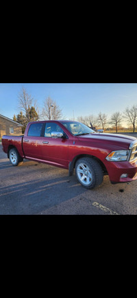 2012 Dodge Ram 1500- Loaded 