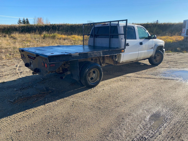 2004 GMC 3500 Crew cab dually 4x4 in Cars & Trucks in Edmonton - Image 3
