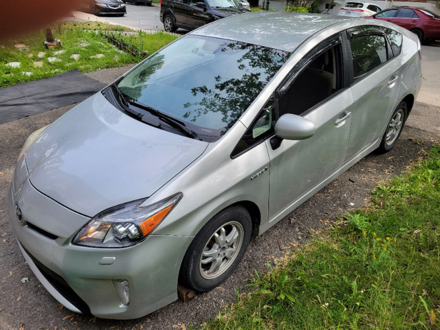 Toyota Prius 2013 dans Autos et camions  à Ville de Montréal