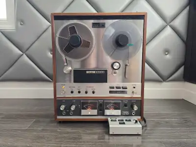 Teac A-6010 Vintage Reel to Reel w/ Remote, Dust Cover & 4 Reels, View more