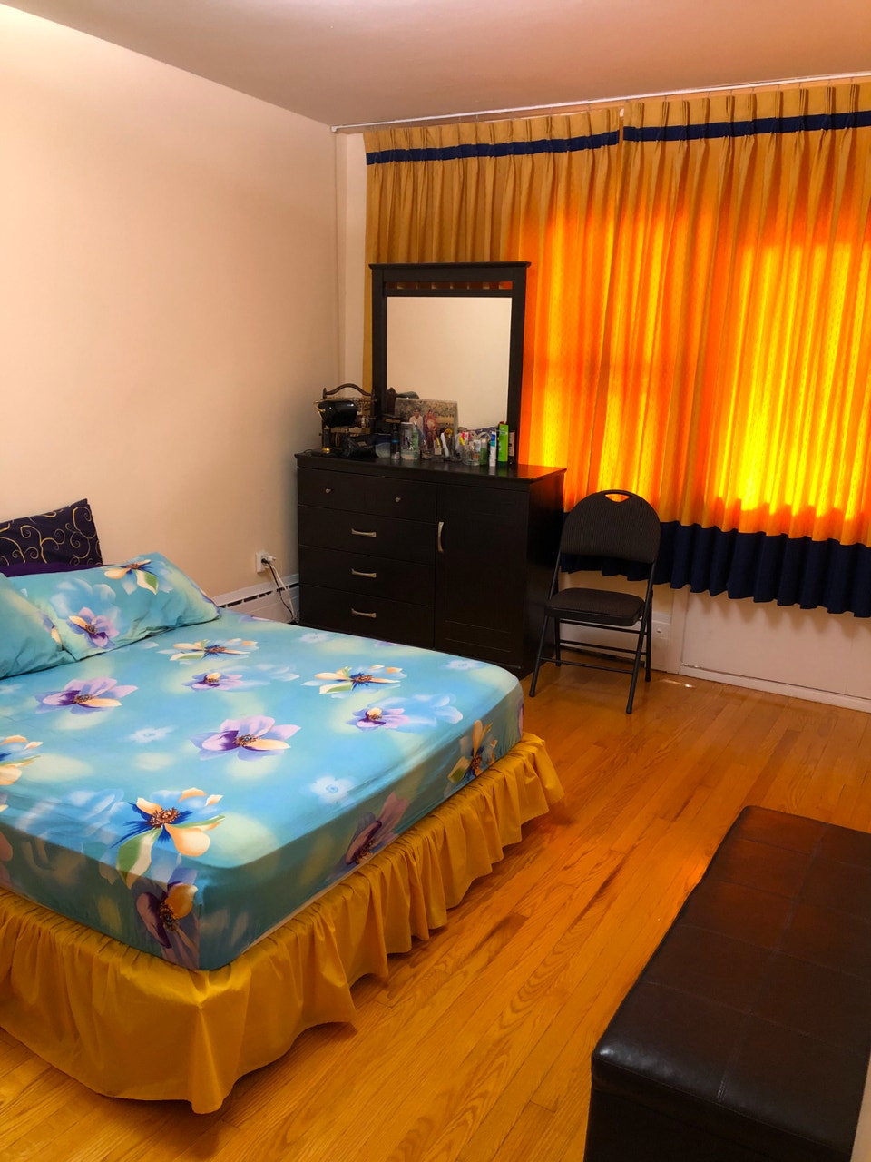 Nice clean 6 1/2 with driveway, basement, backyard for Rent 2