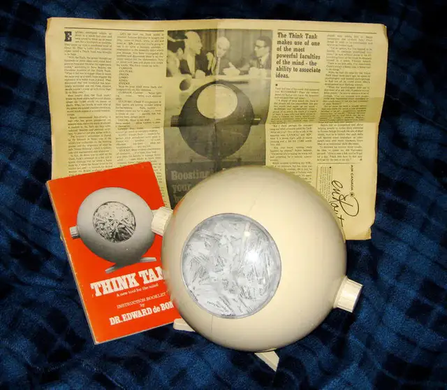 Think Tank - Ball of Words - ORANGE Version in Toys & Games in City of Toronto - Image 3