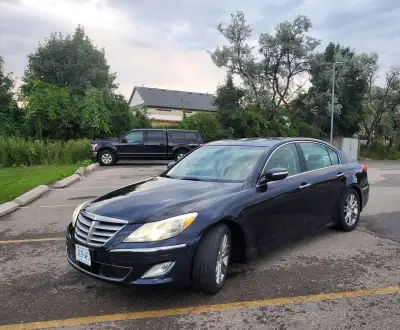 Beautiful, elegant car in great shape packed with various safety and power options. Powerful 3.8L V6...