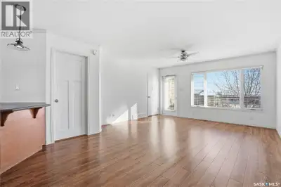 Modern 3 Bedroom, 2 Bath Townhouse – Available April 1, 2026. Spacious two-storey townhouse with 3 c...