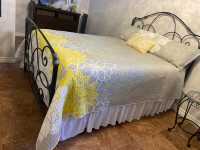 QUEEN BED FRAME WITH MATTRESS SUPPORT BOMBAY