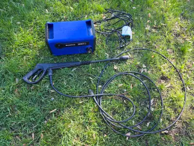 Nettoyeur à haute pression Simoniz 1650 PSI, View more